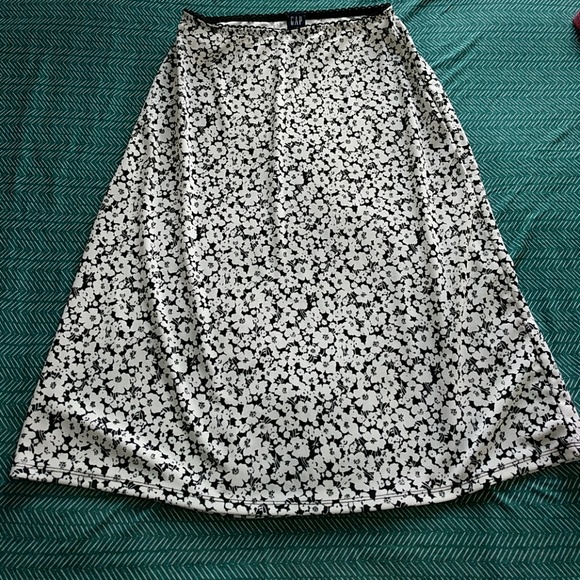 GAP Dresses & Skirts - Gap Skirt